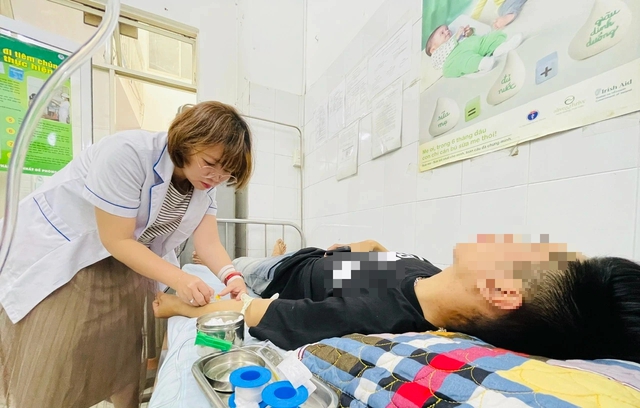 V&igrave; sao người d&acirc;n bỏ trạm y tế? - Ảnh 1.