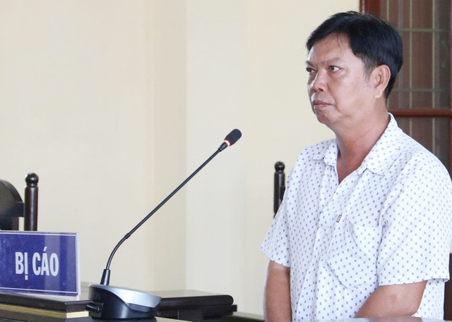 C&agrave; Mau: L&atilde;nh &aacute;n do d&ugrave;ng clip nhạy cảm để cưỡng đoạt tiền - Ảnh 1.