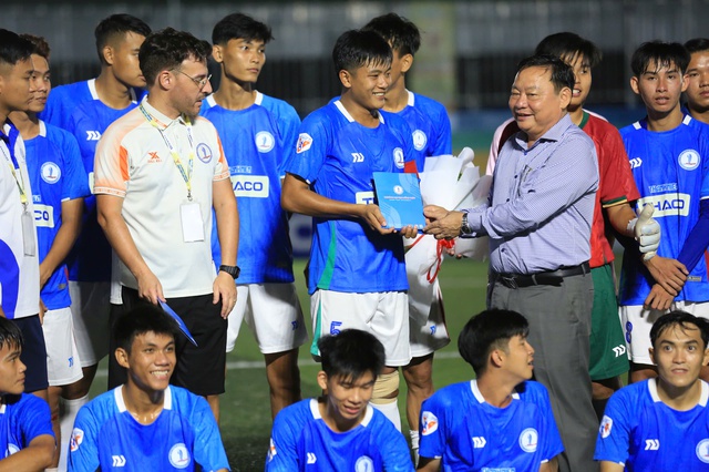 Trường ĐH Đồng Th&aacute;p nhận thưởng bất ngờ khi v&agrave;o chung kết v&ograve;ng loại T&acirc;y Nam bộ- Ảnh 2.