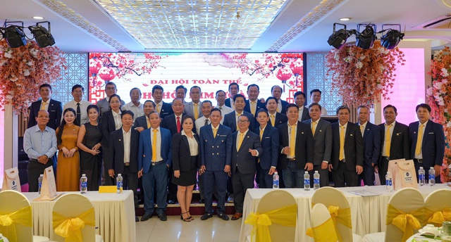 Chi hội Kim ho&agrave;n Ph&uacute; B&igrave;nh T&acirc;n giới thiệu ban chấp h&agrave;nh nhiệm kỳ 2025-2030 - Ảnh 1.