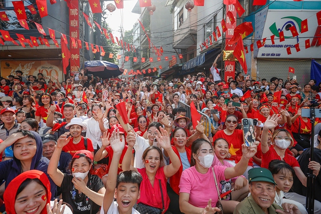 Kỷ nguy&ecirc;n tiến tới thu nhập cao của Việt Nam- Ảnh 1.