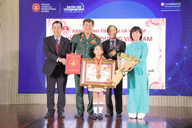 - Ảnh 1. - Ảnh 1.