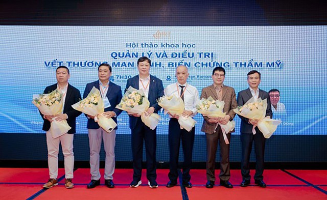 Cập nhật điều trị vết thương mạn tính qua Hội thảo khoa học chuyên đề- Ảnh 1. Cập nhật điều trị vết thương mạn tính qua Hội thảo khoa học chuyên đề- Ảnh 1.