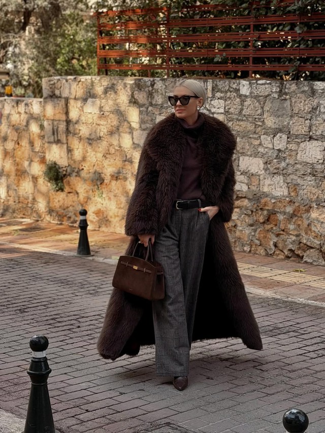 Quần tây xếp ly đang trở lại mạnh mẽ trên đường phố - Ảnh 6.