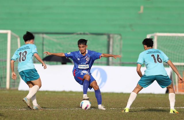 ĐH Huế 2-1 Trường ĐH TDTT Đà Nẵng: Chơi 'tất tay' - Ảnh 3.