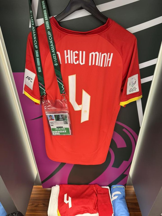 Hiểu Minh viết t&acirc;m thư v&ocirc; c&ugrave;ng cảm động: &lsquo;Rơi nước mắt kh&ocirc;ng phải v&igrave; nỗi đau thể x&aacute;c&rsquo;- Ảnh 4.