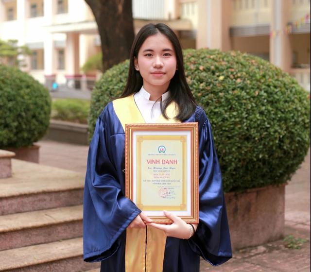 Nữ sinh đoạt giải nhất kỳ thi học sinh giỏi quốc gia THPT m&ocirc;n ngữ văn - Ảnh 2.