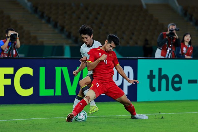 Chấn thương của Hiểu Minh dưới lăng k&iacute;nh của nguy&ecirc;n b&aacute;c sĩ đội tuyển: 'Khi cơ thể bị đẩy qu&aacute; giới hạn' - Ảnh 4.