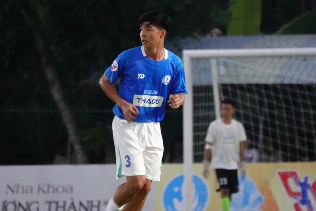 Cầu thủ hạnh phúc nhất vòng loại Tây Nam bộ TNSV THACO cup 2026- Ảnh 3. Cầu thủ hạnh phúc nhất vòng loại Tây Nam bộ TNSV THACO cup 2026- Ảnh 3.