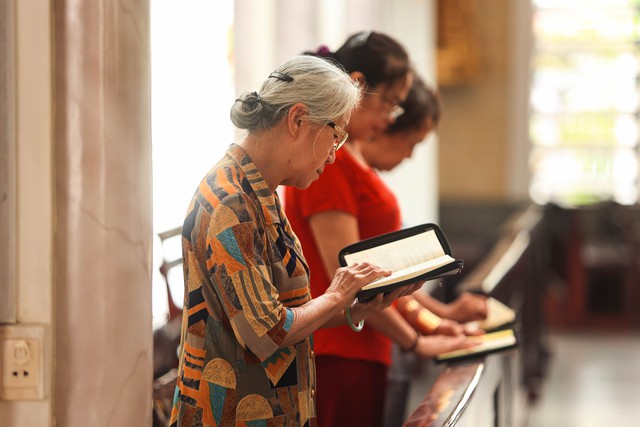 B&iacute; ẩn thi thể gi&aacute;o d&acirc;n hơn 100 năm trong nh&agrave; thờ cổ ở TP.HCM- Ảnh 3.