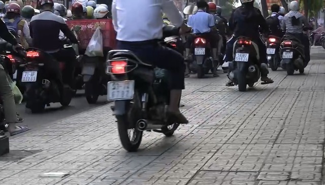 Danh sách xe máy bị CSGT phạt nguội lỗi đi trên vỉa hè Gò Vấp cũ - Ảnh 3.