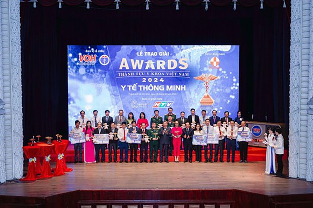 Sở Y tế TP.HCM đ&aacute;nh gi&aacute; chất lượng: 14 ph&ograve;ng kh&aacute;m Nha Khoa Kim chiếm top đầu - Ảnh 4.