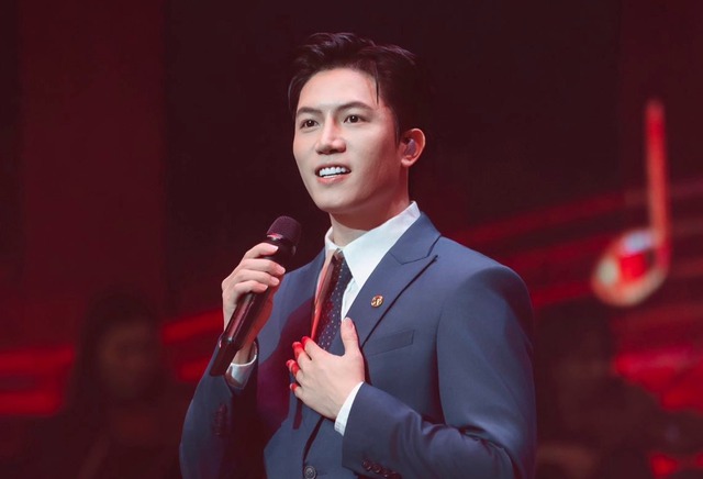 Anh T&uacute; th&ocirc;ng b&aacute;o việc sử dụng b&agrave;i h&aacute;t 'Thưa Đảng' đang g&acirc;y ch&uacute; &yacute;- Ảnh 1.