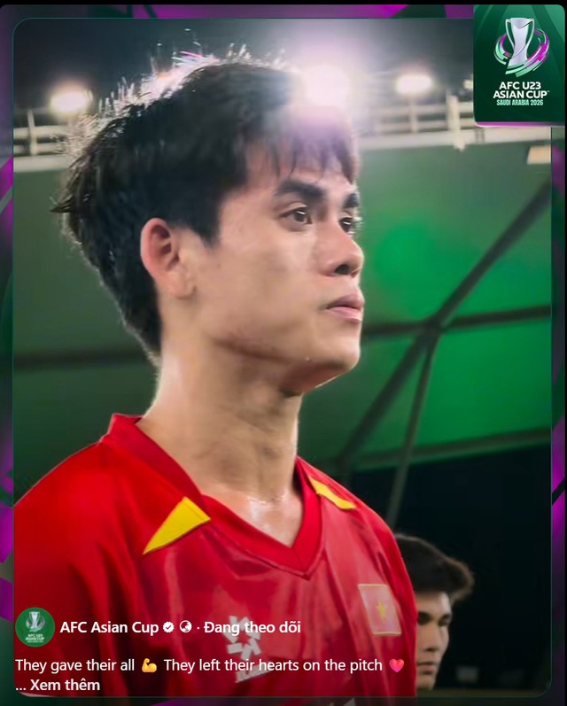 AFC bất ngờ đăng video Văn Khang, Trung Kiên rơi nước mắt: ‘Họ để lại trái tim mình trên sân’- Ảnh 1. AFC bất ngờ đăng video Văn Khang, Trung Kiên rơi nước mắt: ‘Họ để lại trái tim mình trên sân’- Ảnh 1.