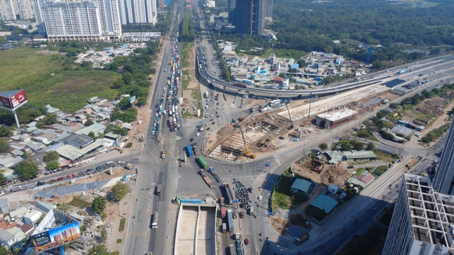 TP.HCM th&agrave;nh lập si&ecirc;u ban quản l&yacute; dự &aacute;n giao th&ocirc;ng sau hợp nhất - Ảnh 1.