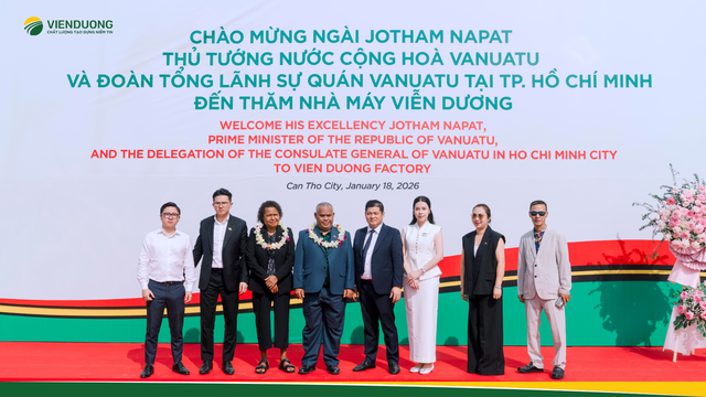 Thủ tướng Cộng h&ograve;a Vanuatu Jotham Napat tham quan nh&agrave; m&aacute;y gạo xuất khẩu Viễn Dương

- Ảnh 1.