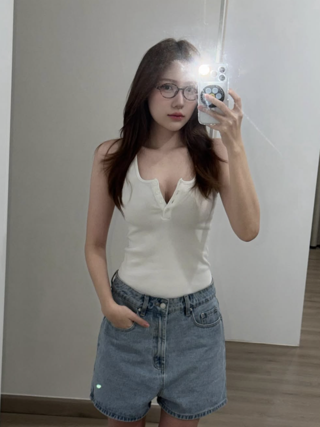 Quần shorts góp mặt trong tủ đồ của nàng yêu sự thoải mái- Ảnh 9.