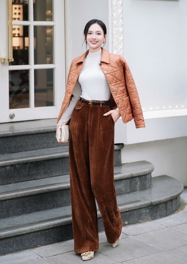 Quần nhung trầm ấm, 'chìa khóa' cho vẻ ngoài sang trọng thầm lặng- Ảnh 7.