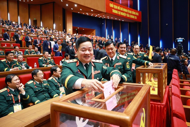 71 ủy viên Trung ương Đảng khóa XIV trúng cử lần đầu- Ảnh 1. 71 ủy viên Trung ương Đảng khóa XIV trúng cử lần đầu- Ảnh 1.