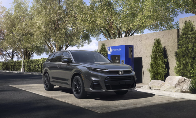 GM, Honda bất đồng về c&ocirc;ng nghệ pin nhi&ecirc;n liệu, CR-V c&oacute; thể g&aacute;nh hậu quả - Ảnh 2.
