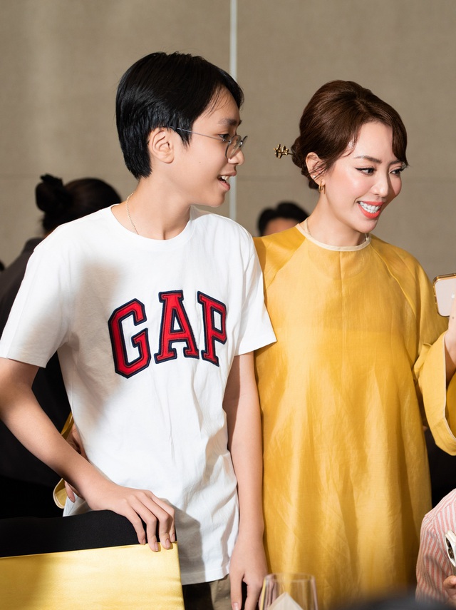 Con trai cao 1,78m, thạo 3 thứ tiếng của Thu Trang - Tiến Luật - Ảnh 3.