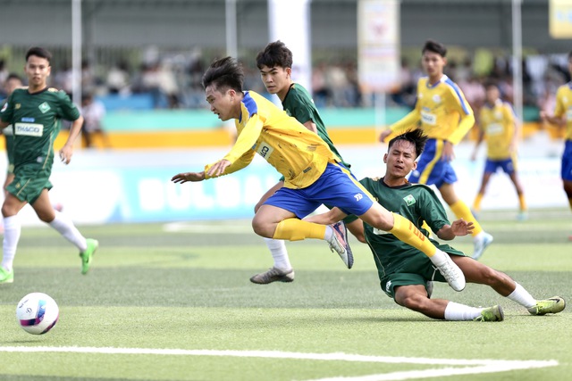 Kỷ lục 322 b&agrave;n thắng, 8 đội kh&ocirc;ng lọt lưới, v&agrave;o s&acirc;n 2 gi&acirc;y đ&atilde; ghi b&agrave;n - Ảnh 3.