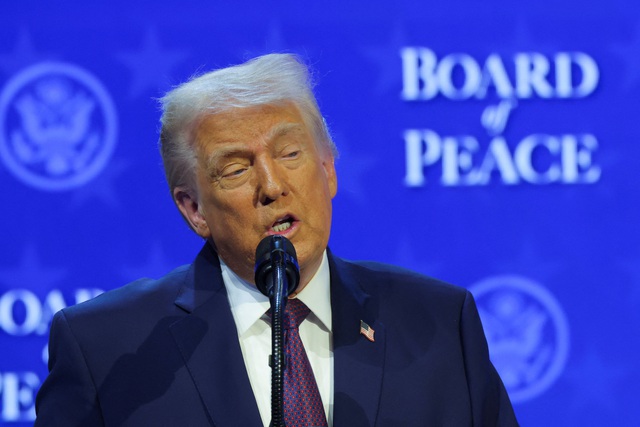 Ông Trump chỉ trích đồng minh NATO không xông pha lên tuyến đầu tại Afghanistan - Ảnh 1.