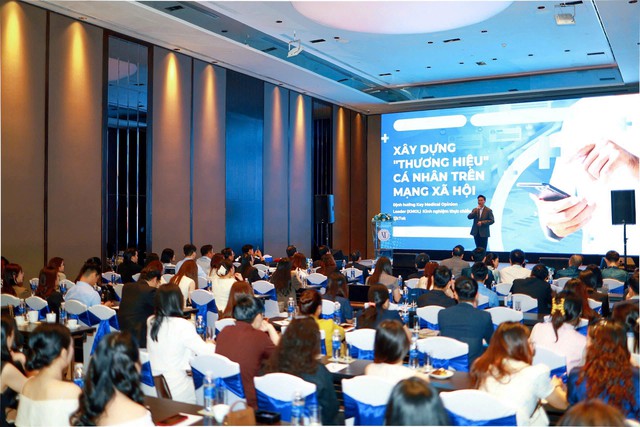 Tọa đ&agrave;m khởi đầu năm mới 2026 của &Aacute;nh T&uacute; Clinic- Ảnh 3.