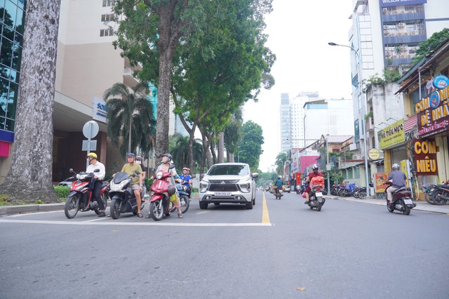 Lỗi đi ngược chiều, đi sai l&agrave;n: Khi n&agrave;o bị phạt 700.000, khi n&agrave;o tới 5 triệu? - Ảnh 4.