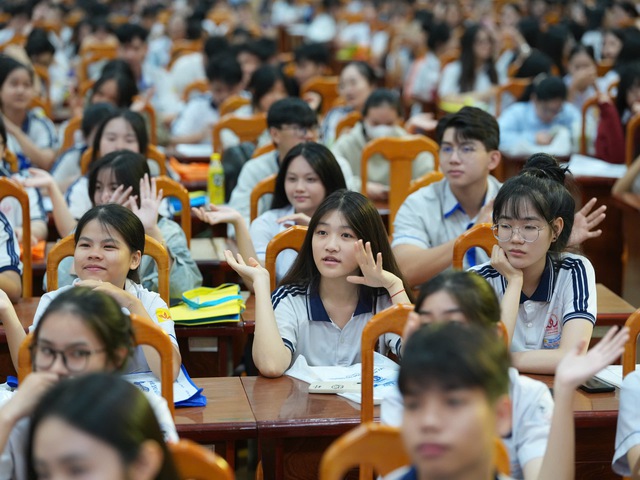 - Ảnh 2. - Ảnh 2.