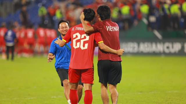 'Người kh&ocirc;ng phổi' đ&oacute;ng đinh 2 chiến thắng cảm x&uacute;c cho U.23 Việt Nam: Qu&aacute; xuất sắc- Ảnh 5.