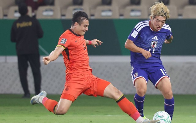 الصين تحت 23 سنة 0-4 اليابان تحت 23 سنة، بطولة آسيا 2026: أوجورا يسجل هدفين بتسديدة رائعة بعيدة المدى - الصورة 1.