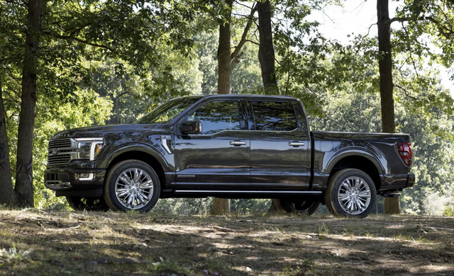 10 &ocirc; t&ocirc; b&aacute;n chạy nhất tại Mỹ năm 2025 - Ảnh 1.