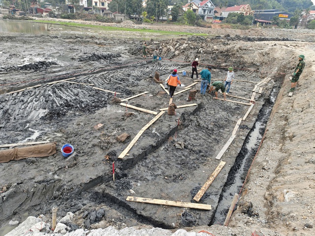 T&igrave;m thấy cọc thủy chiến Bạch Đằng ở Kiếp Bạc?- Ảnh 1.