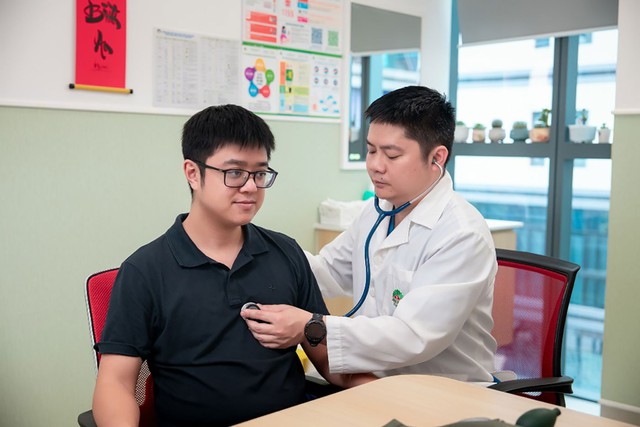 Đột quỵ khi chạy: Kh&ocirc;ng dấu hiệu cảnh b&aacute;o, l&agrave;m sao dừng lại đ&uacute;ng l&uacute;c? - Ảnh 2.