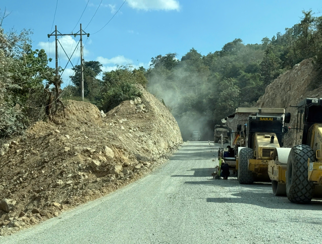 Cảnh b&aacute;o nguy hiểm cho xe lưu th&ocirc;ng tr&ecirc;n đ&egrave;o Đại Ninh , tuyến QL28B L&acirc;m Đồng - Ảnh 10.