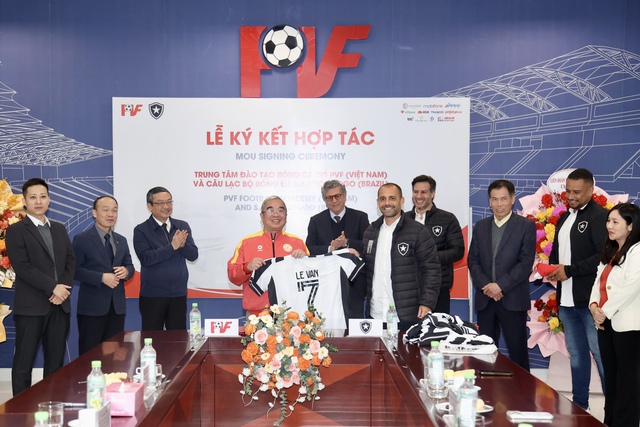 Trung t&acirc;m PVF hợp t&aacute;c với CLB nổi tiếng Brazil: Sẽ c&oacute; th&ecirc;m Hiểu Minh, Thanh Nh&agrave;n thế hệ mới- Ảnh 2.
