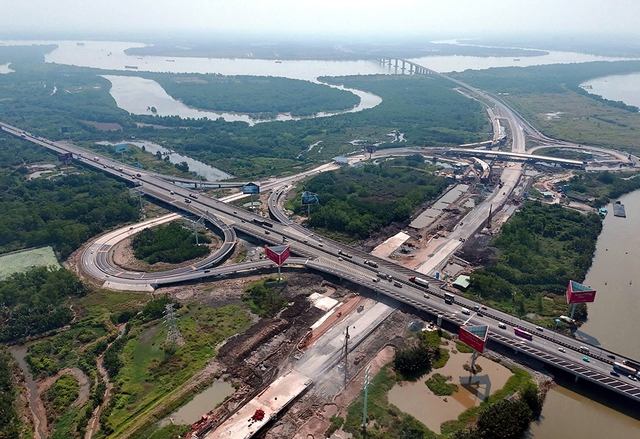 Từ trung t&acirc;m TP.HCM đi đường n&agrave;o tới s&acirc;n bay Long Th&agrave;nh?- Ảnh 1.