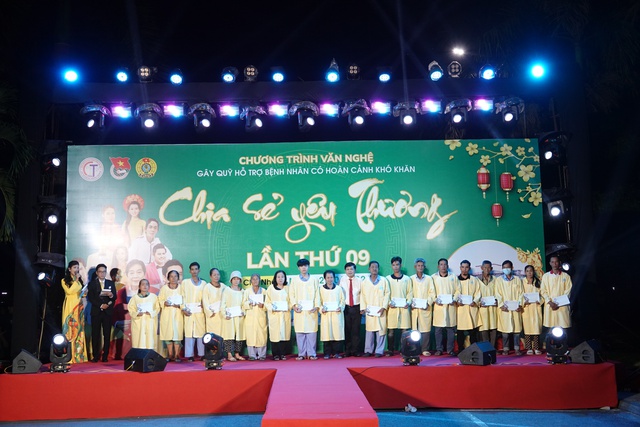 Lam Trường 'l&agrave;m liveshow' phục vụ bệnh nh&acirc;n tại Cần Thơ - Ảnh 4.