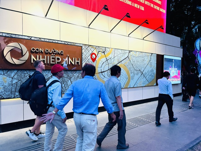 Ra mắt Con đường Nhiếp ảnh 'độc nhất v&ocirc; nhị' tại Việt Nam- Ảnh 6.