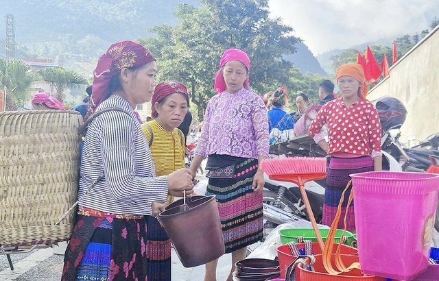 Tết sớm ở vùng cao - Ảnh 3.