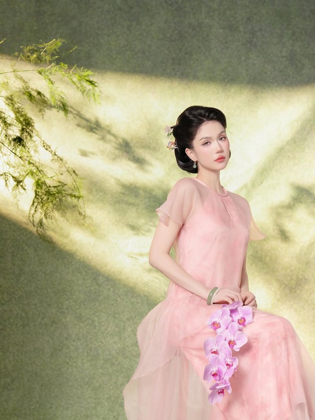 Phối vòng tay, vòng cổ để hoàn thiện phong cách ngày xuân - Ảnh 1.