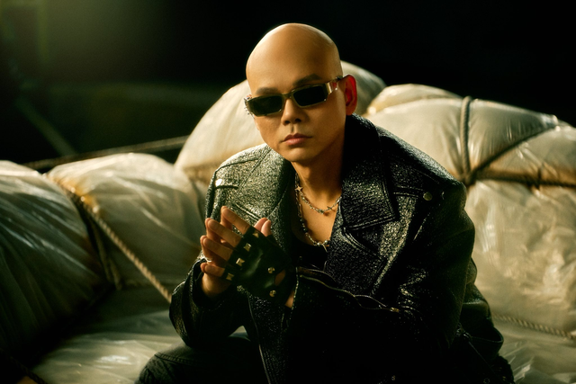 Phan Đinh Tùng ra sao khi trở lại showbiz?- Ảnh 2. Phan Đinh Tùng ra sao khi trở lại showbiz?- Ảnh 2.