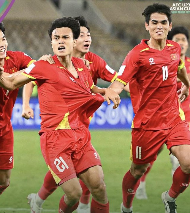 Bí mật của Khang, xin đá luân lưu đầu tiên trận nghẹt thở thắng Hàn Quốc: Một phần của lịch sử!- Ảnh 2. Bí mật của Khang, xin đá luân lưu đầu tiên trận nghẹt thở thắng Hàn Quốc: Một phần của lịch sử!- Ảnh 2.