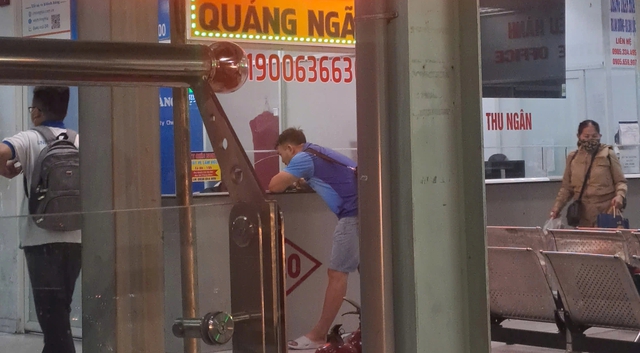 Rời th&agrave;nh phố về qu&ecirc; đ&oacute;n tết sớm - Ảnh 4.