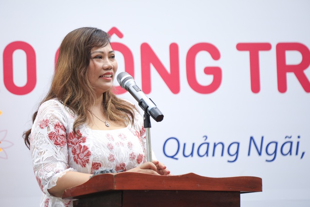 Khánh thành 20 công trình nhà vệ sinh trị giá 1,2 tỉ đồng cho học sinh Quảng Ngãi- Ảnh 8. Khánh thành 20 công trình nhà vệ sinh trị giá 1,2 tỉ đồng cho học sinh Quảng Ngãi- Ảnh 8.