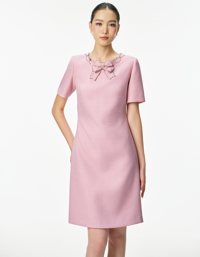 5 gợi ý trang phục công sở hiện đại cho những ngày cuối năm - Ảnh 6.