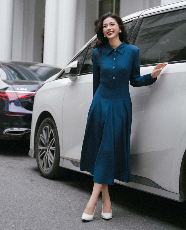 5 gợi ý trang phục công sở hiện đại cho những ngày cuối năm - Ảnh 8.