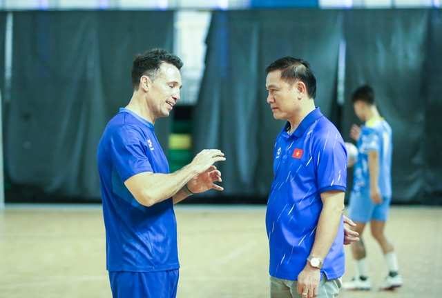 Ph&oacute; chủ tịch VFF: Futsal Việt Nam h&atilde;y thể hiện tinh thần ngoan cường như đội U.23- Ảnh 2.
