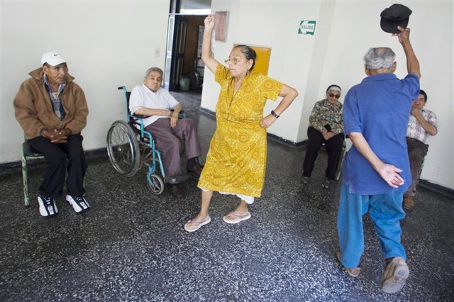 Đột phá đồng hồ sinh học giúp kéo dài tuổi thọ con người tới 150 tuổi - Ảnh 1. Đột phá đồng hồ sinh học giúp kéo dài tuổi thọ con người tới 150 tuổi - Ảnh 1.